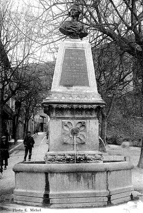 Fontaine de la République.