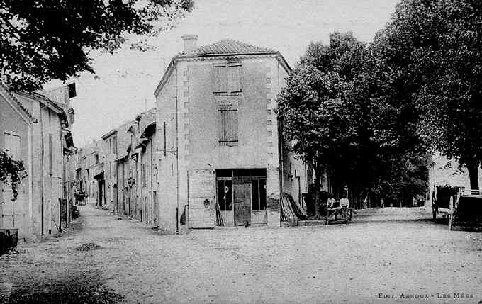 Entrée du village.