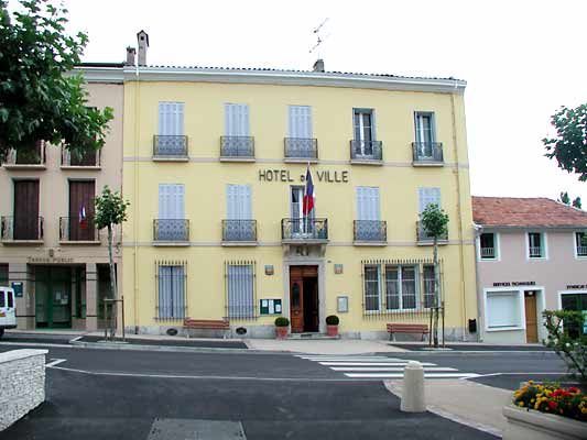  Hôtel de Ville 